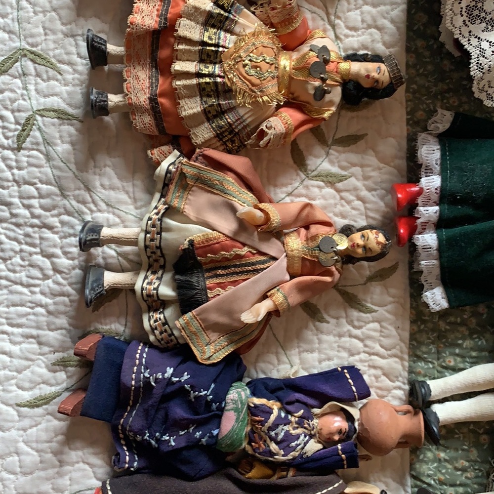 International doll collection - Picture 7 of 8
